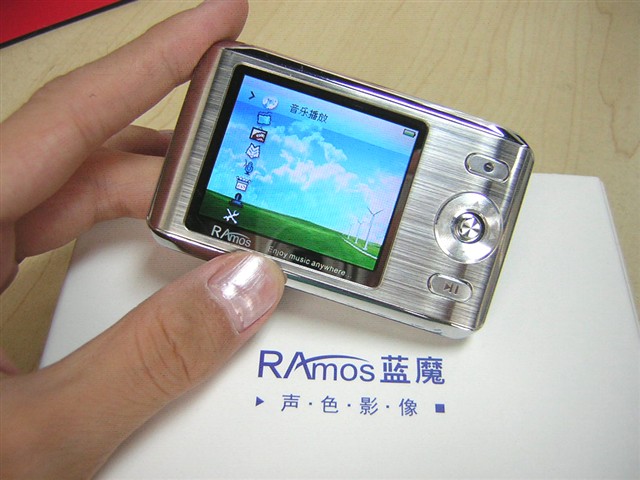 ��ħRM100(1GB)MP3 ����鿴��һ��