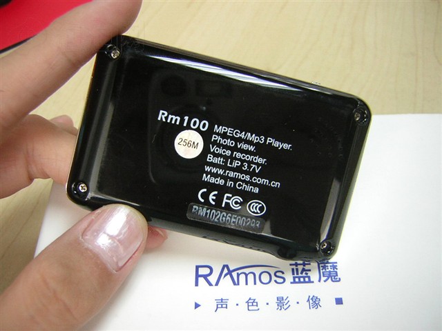 ��ħRM100(1GB)MP3 ����鿴��һ��