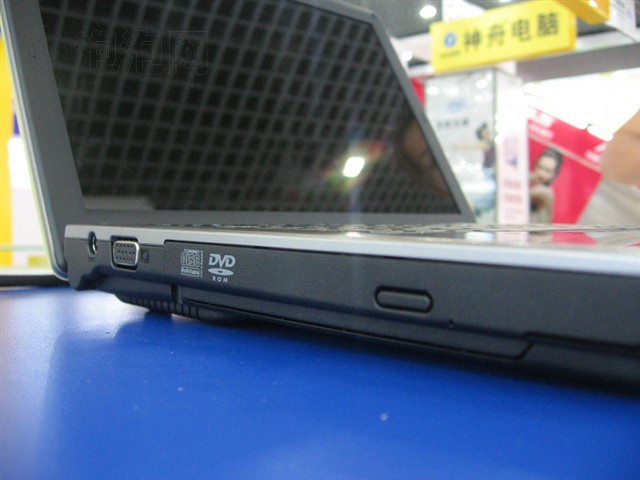 R211-400�ʼǱ�