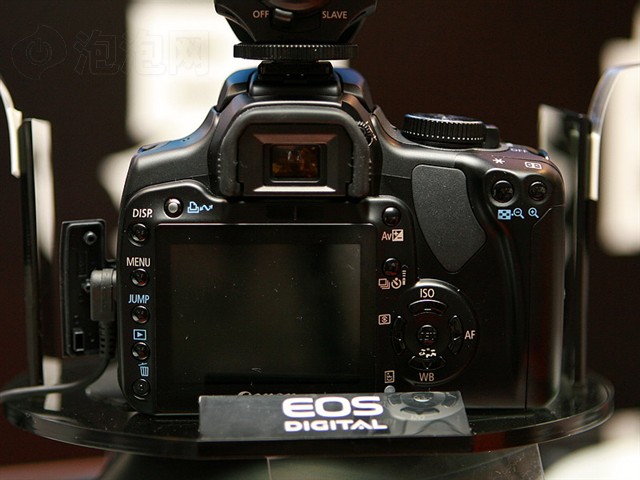 ����EOS 400D(��ͷ�׻�18-55)������� ����鿴��һ��