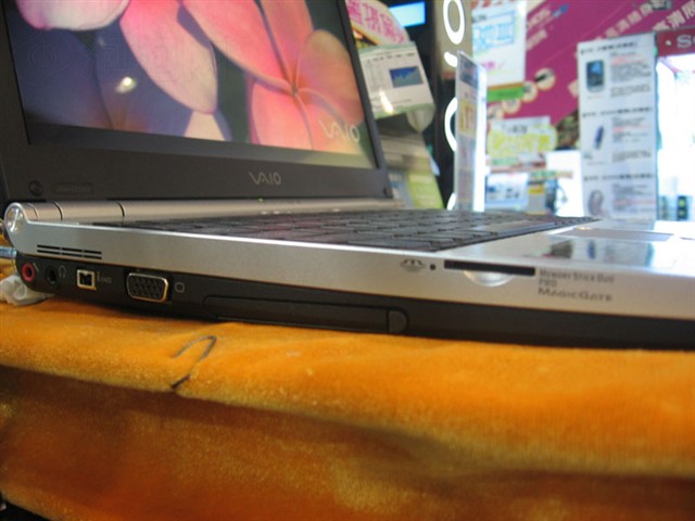 VGN-SZ22CP�ʼǱ�