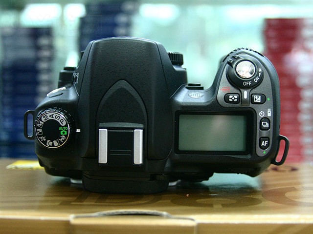 D80�����������
