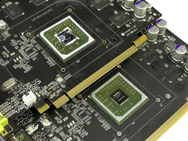 XFXѶ��7600GT 700M�Կ� ����鿴��һ��