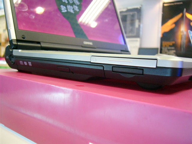 HPCompaq Presario B1925TU(RR180PA#AB2)�ʼǱ� ����鿴��һ��