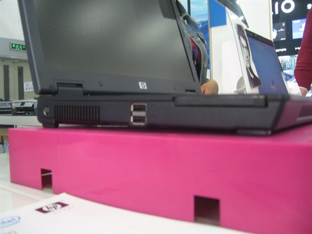 ����Compaq nx6330(RQ708PA)�ʼǱ� ����鿴��һ��