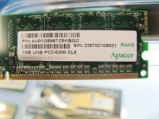��հ1GB DDR2 667�ڴ� ����鿴��һ��