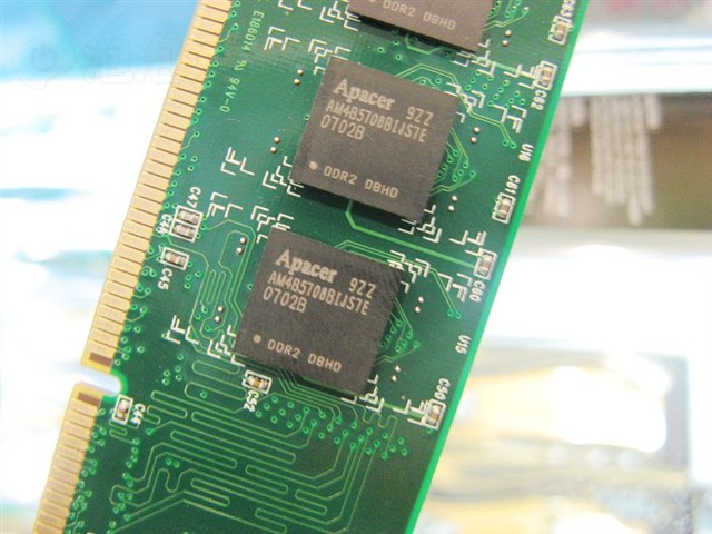 ��հ1GB DDR2 667�ڴ� ����鿴��һ��