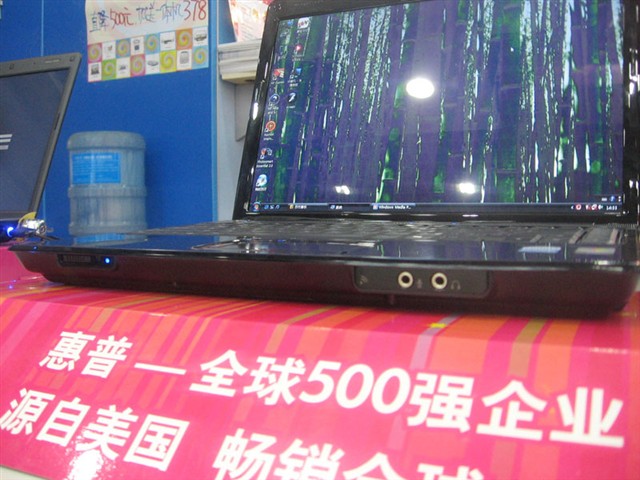 ����Compaq Presario V3212TU(RU906PA)�ʼǱ� ����鿴��һ��