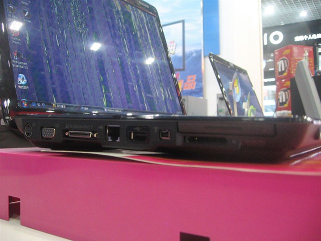 Compaq Presario V3212TU(RU906PA)�ʼǱ�