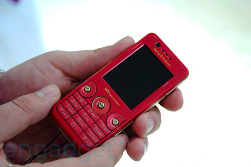 ����W660i�ֻ� ����鿴��һ��