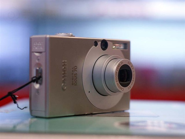 IXUS 70�������