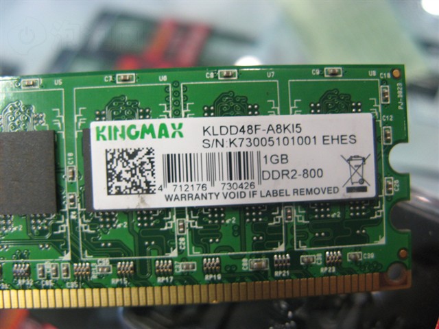 KINGMAX1GB DDR2 800�ڴ� ����鿴��һ��