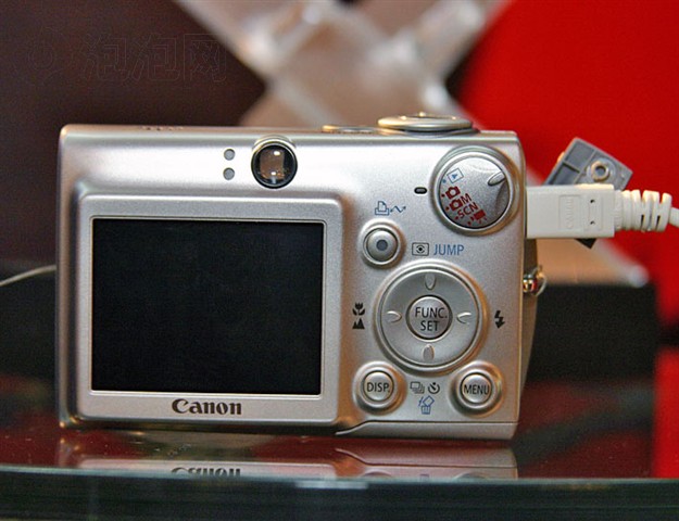 IXUS 700�������