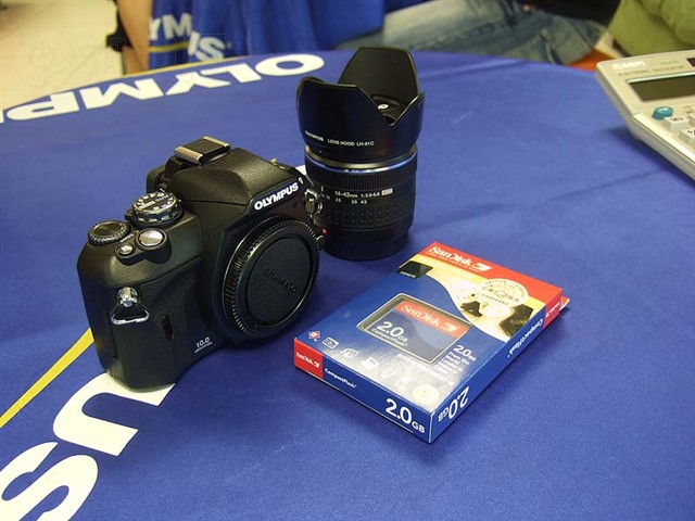 ���ְ�˹E-410(˫ͷ�׻�14-42mm 40-150mm)ͼƬ35