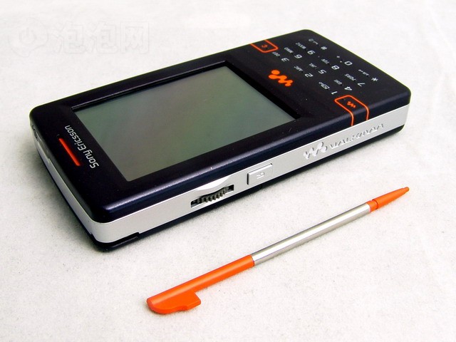 ����W950i�ֻ� ����鿴��һ��