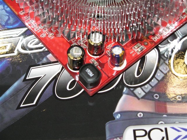 ����7600GT DDR3 256M ��Ƶ�ǻҰ��Կ�