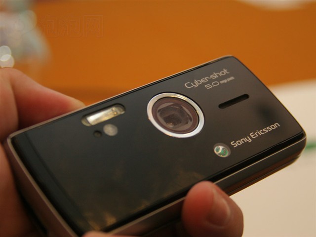 ����K850i�ֻ� ����鿴��һ��