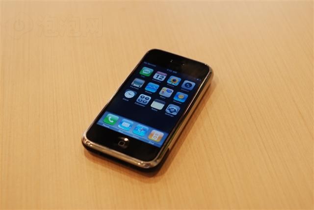 ƻ��iPhone 8GB�ֻ� ����鿴��һ��