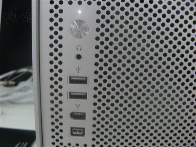 Mac Pro(MA356CH/A)����