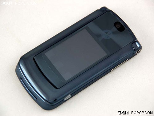 Ħ������RAZR V8�ֻ� ����鿴��һ��