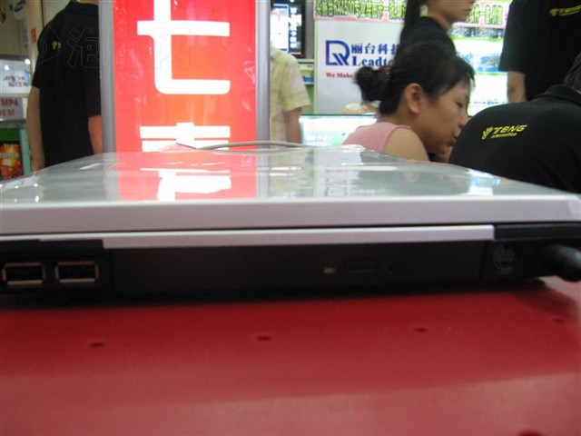 ��ϲS4106�ʼǱ� ����鿴��һ��