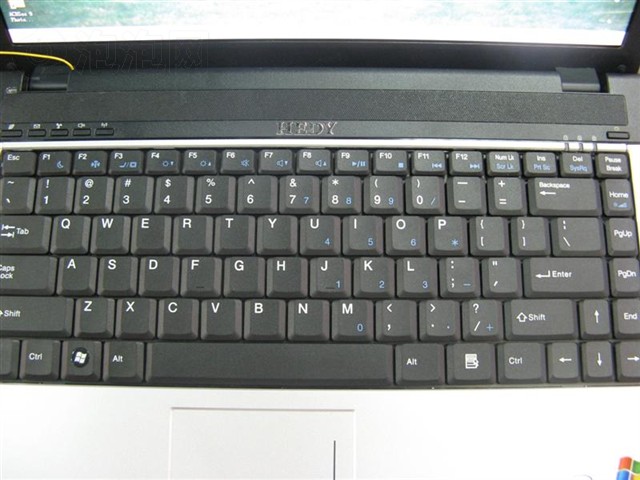 ��ϲS4106�ʼǱ� ����鿴��һ��