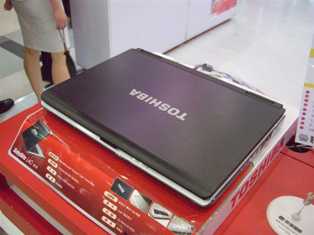 ��֥Satellite L401(���)�ʼǱ� ����鿴��һ��