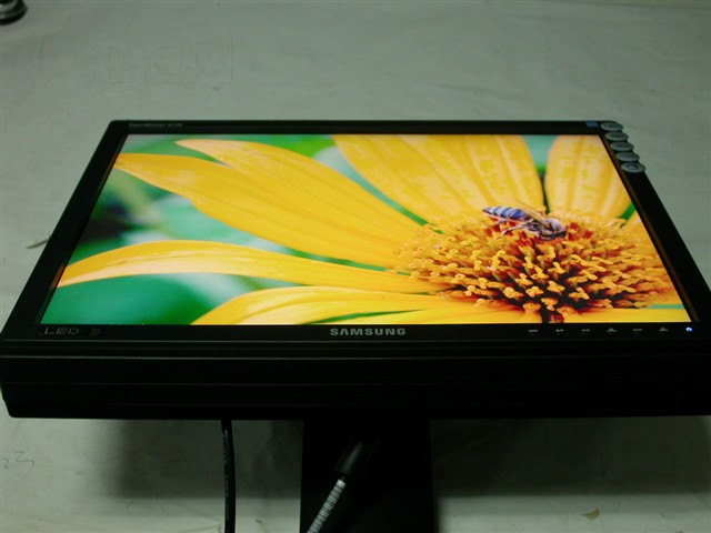 ����XL20Һ����ʾ�� ����鿴��һ��