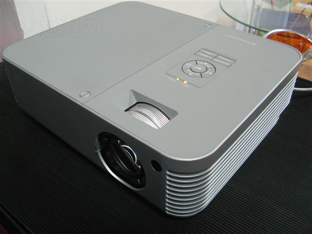 T15ͶӰ��