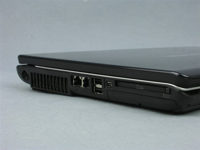 Satellite M202(�����)�ʼǱ�
