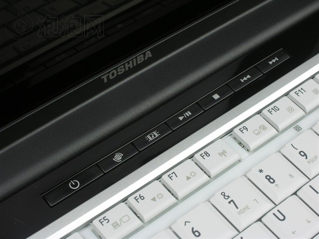 Satellite M202(�����)�ʼǱ�