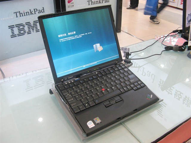 ThinkPadX61 767529C�ʼǱ� ����鿴��һ��