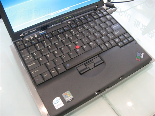 ThinkPadX61 767529C�ʼǱ� ����鿴��һ��