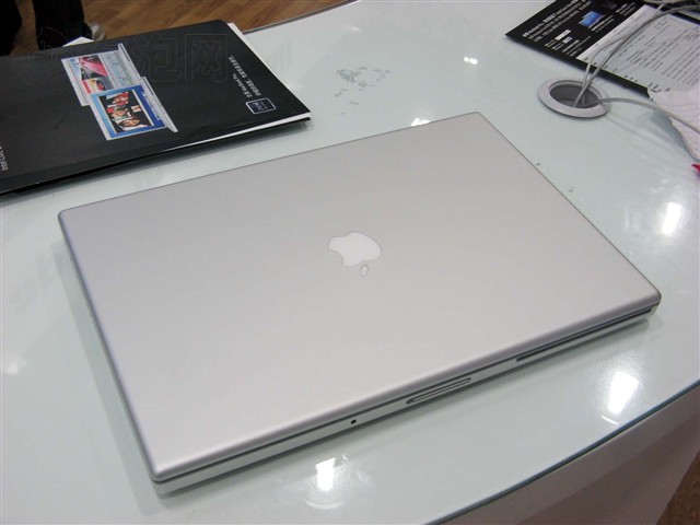 ƻ��MacBook Pro(MA897CH/A)�ʼǱ� ����鿴��һ��