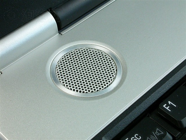 ��֥Satellite A80-074004�ʼǱ� ����鿴��һ��