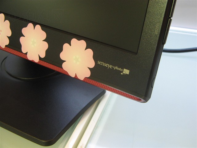 ����E900WNҺ����ʾ�� ����鿴��һ��