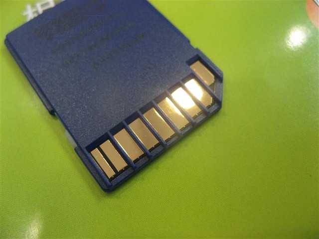 ��հSD 60X (1GB)���濨 ����鿴��һ��