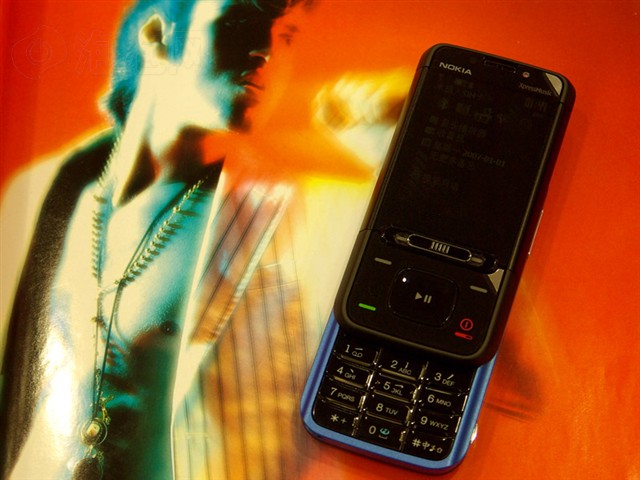 ŵ����5610XM�ֻ� ����鿴��һ��