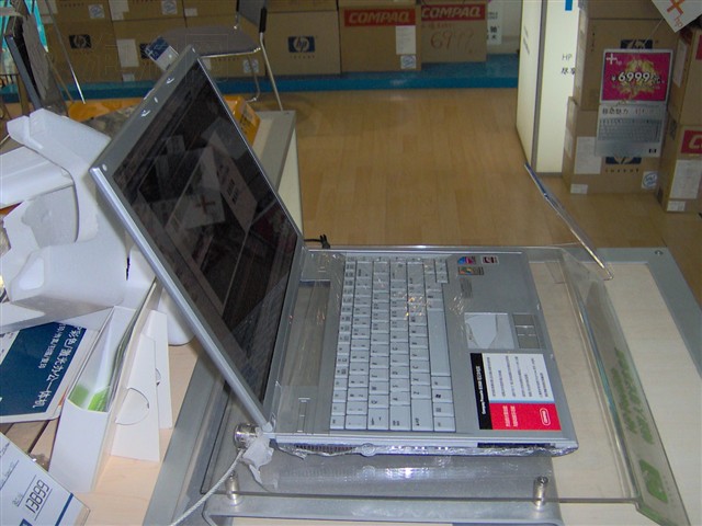 HPCompaq Presario B3804AP(PN764PA)�ʼǱ� ����鿴��һ��
