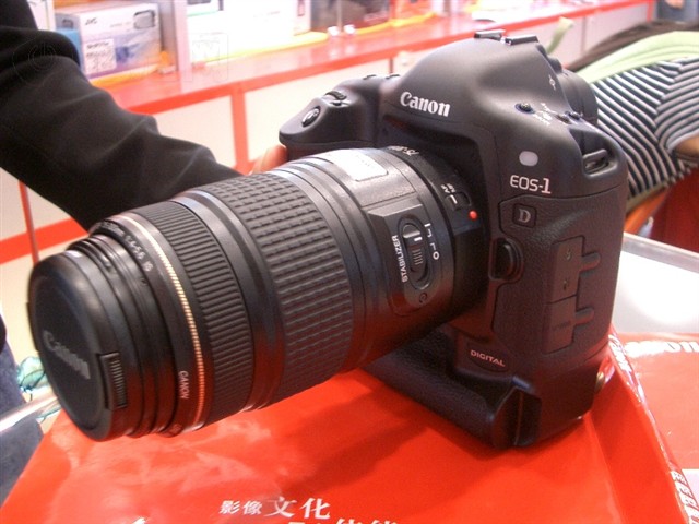 ����EOS 1D������� ����鿴��һ��