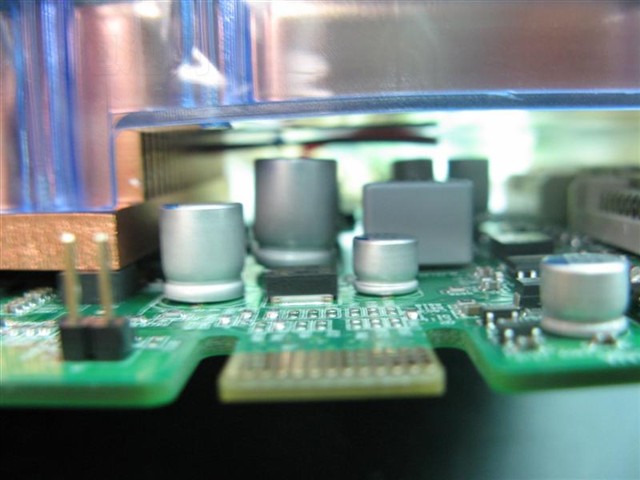 ���u����8600GT�ս����Կ� ����鿴��һ��