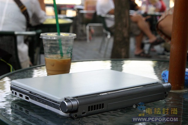 ��ʿͨLifeBook P7010�ʼǱ� ����鿴��һ��