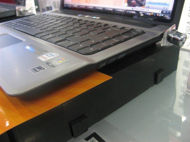 ����Compaq 6520s(GY688PA)�ʼǱ� ����鿴��һ��