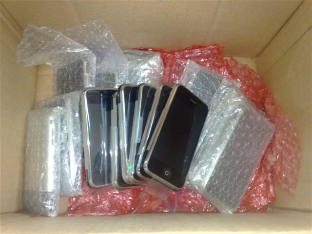 ƻ��iPhone 8GB�ֻ� ����鿴��һ��