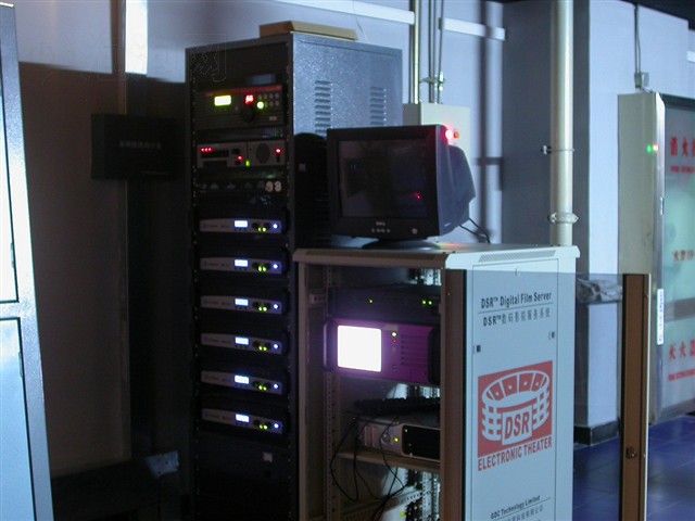 �Ϳ�D-Cine Premiere DP100ͶӰ�� ����鿴��һ��