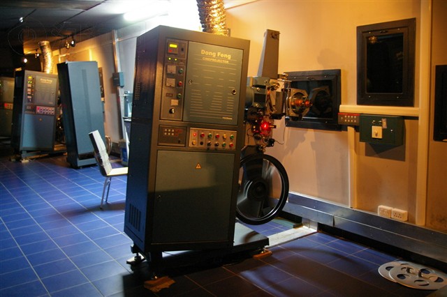 �Ϳ�D-Cine Premiere DP100ͶӰ�� ����鿴��һ��