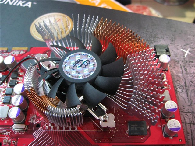 ˫���޼�HD3850���ս�����Կ� ����鿴��һ��