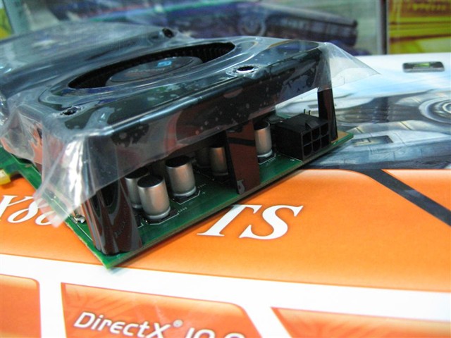 ��̨PX8800 GTS 512MB�Կ� ����鿴��һ��