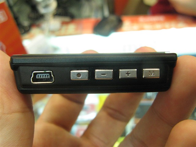 ����M5+ (1GB)MP3 ����鿴��һ��