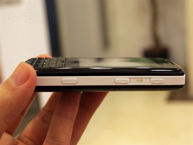 ����W960i�ֻ� ����鿴��һ��